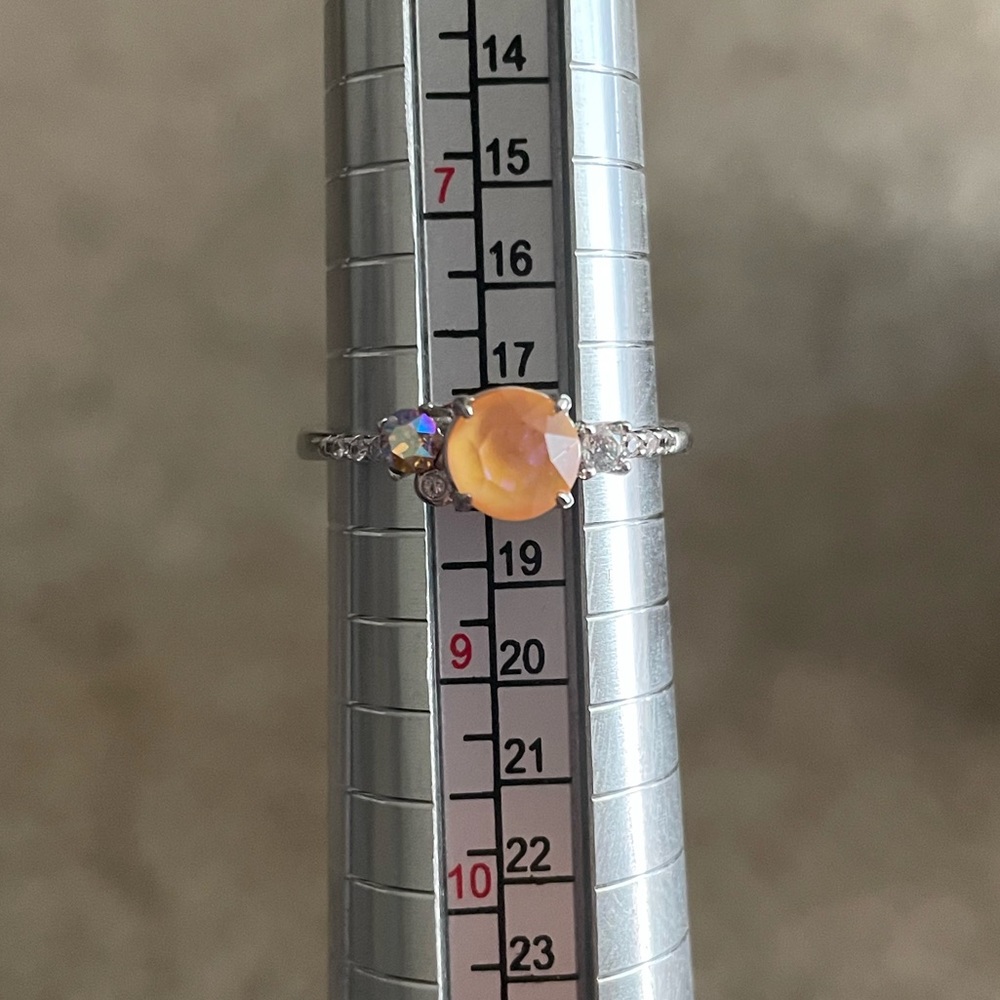 💛 2/$20 💛 Fragrant Jewels ring. Sz 8